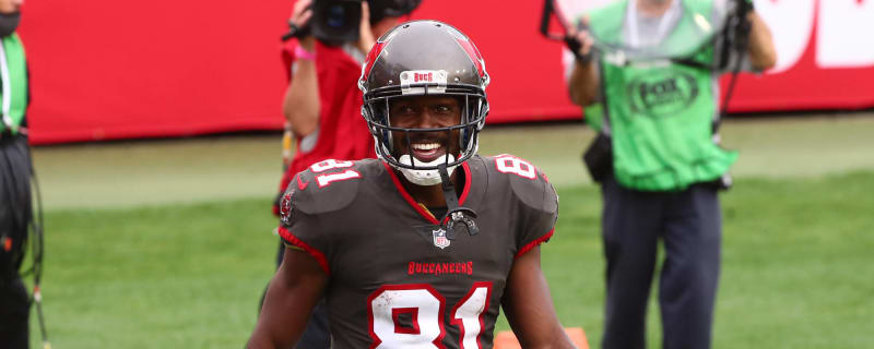 Buccaneers WR Antonio Brown has no serious structural damage to knee