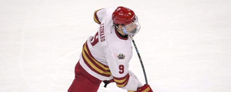 Ryan Leonard’s Capitals teammates welcomed him at college bar before his NHL debut