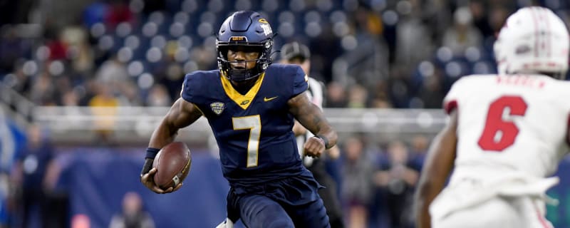 Toledo Rockets Quarterback, MAC Player Of The Year Enters Transfer Portal
