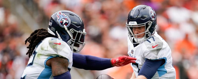 DeVante Parker confirms he pushed for Patriots trade, praises Mac Jones