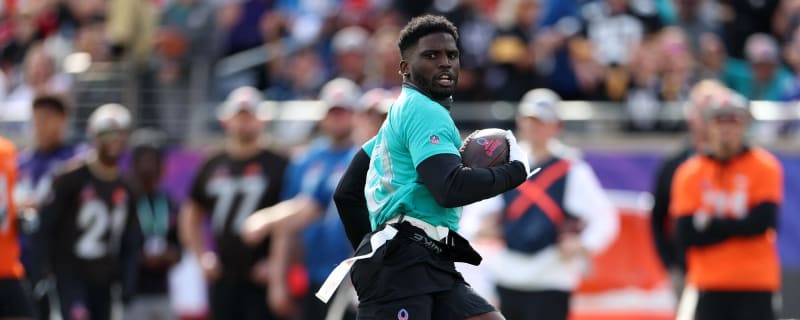 Dolphins WR Tyreek Hill has a fitting response to JuJu Smith-Schuster’s accidental leak on Snapchat goes viral