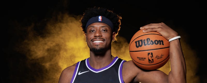 Kings signing Terry Taylor to 10-day contract