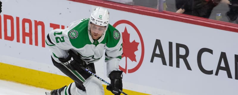 Blues acquire center, right winger in trades