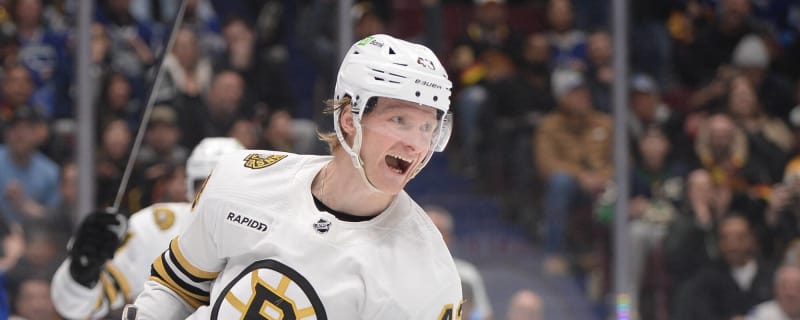 Danton Heinen Nominated For Masterton Trophy