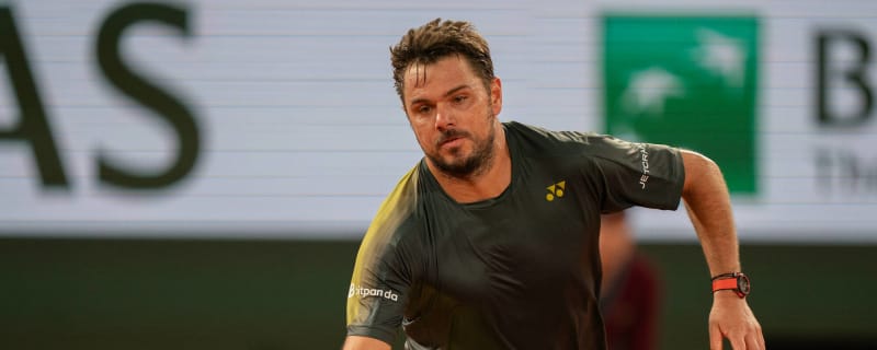 Watch: Stan Wawrinka shows his gratitude to French Open crowd with a beautiful gesture after his last possible match at the event