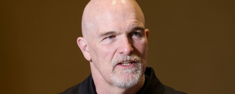 Dan Quinn draws reactions for his unusual Commanders shirt