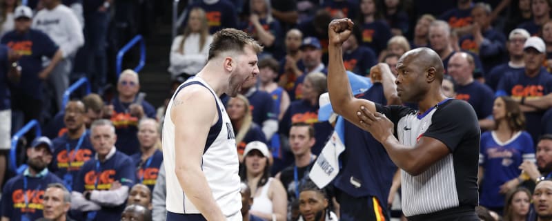 Tim Hardaway Sr. Shares Harsh Take On Luka Doncic&#39;s Constant Complaints To Referees