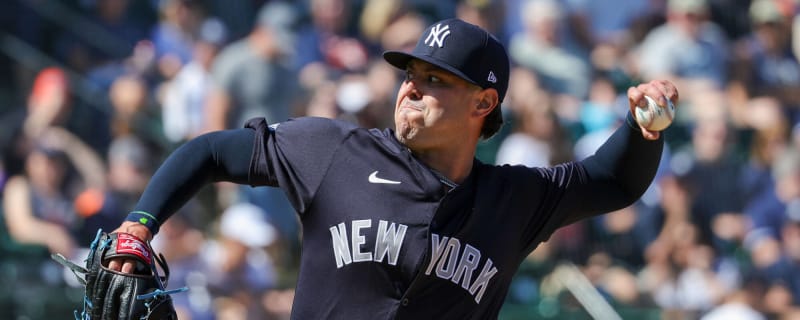 Yankees designate surprising reliever for assignment