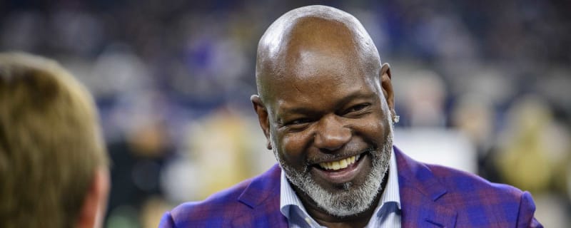 Emmitt Smith collectibles selling for big dollars — and they couldn't be  more authentic - Sports Collectors Digest