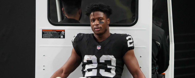 Why Peyton Barber cost the Raiders 38 yards with failed attempt at