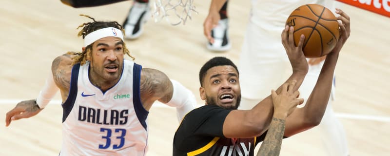 Celtics sign Juwan Morgan, fill playoff roster