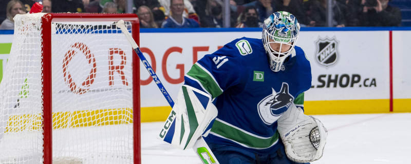 Vancouver Canucks announce surprising starting goalie for matchup against Tampa Bay Lighting