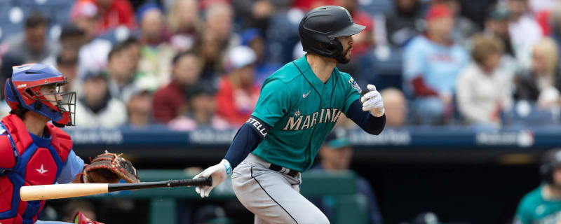 Mariners release former All-Star