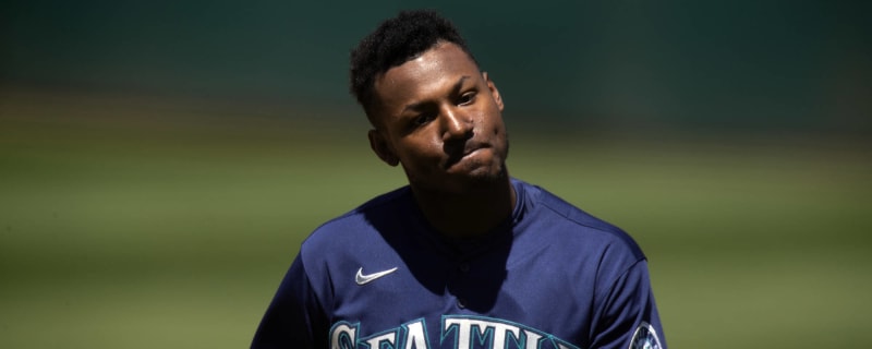 Seattle Mariners outfielder Kyle Lewis is starting to heat up