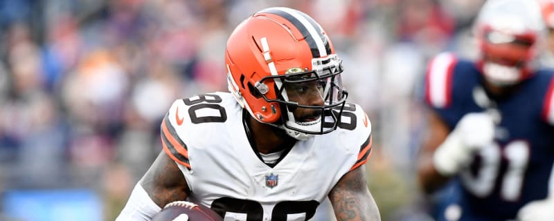 Browns place eight players on reserve/COVID-19 list