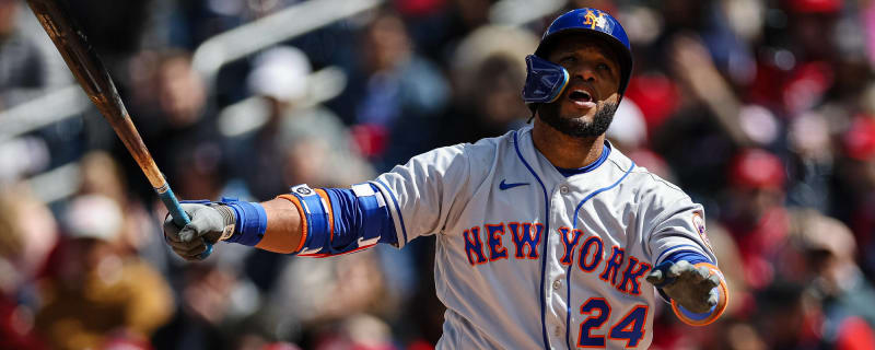 How much longer can Mets keep giving Robinson Cano at-bats?