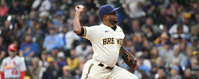 Brewers place Woodruff on IL, recall Strzelecki