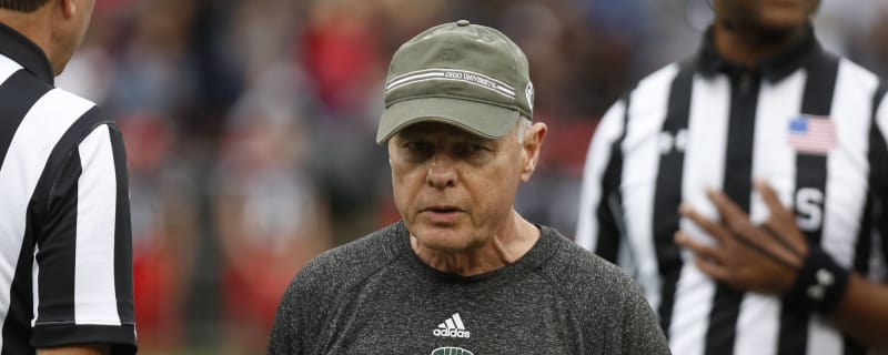 Ohio coach Frank Solich steps down to focus on health