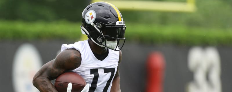 Chiefs Sign Ex-Steelers Wide Receiver