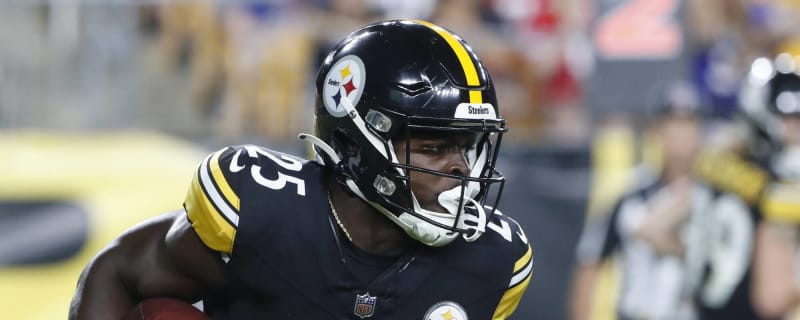 Ex-Steelers Running Back Signs with UFL Team