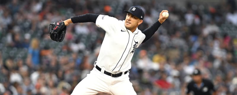 Tigers re-sign pitcher to minor league contract