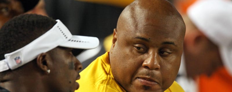 Steelers&#39; Casey Hampton Honored By Respect Shown For His Contributions To A True 3-4 Defense