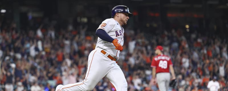 Two Top Boricua Catchers now with The Houston Astros who welcome Christian  Vázquez traded from Boston – Latino Sports