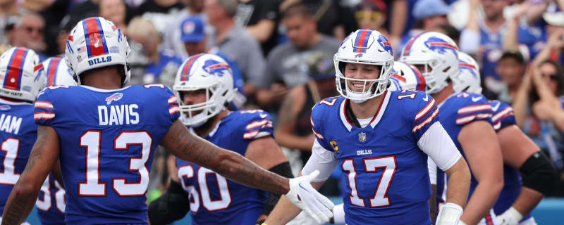 Bills' Josh Allen gives his take on budding rivalry with Chiefs' Patrick  Mahomes 