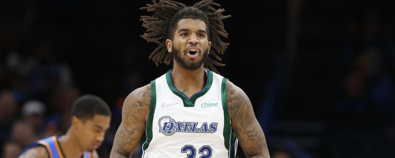 Mavericks' Marquese Chriss followed Suns' Bismack Biyombo off the court after ejections