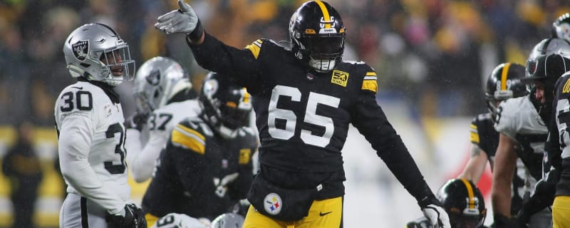 Steelers OT Dan Moore Jr. Rated as League’s Worst Pass Blocker