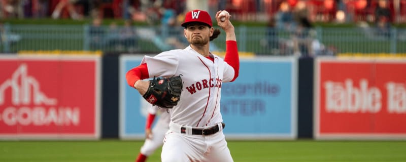 White Sox southpaw undergoes shoulder surgery