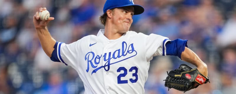 Kansas City Royals send pitcher Staumont to IL, recall Kowar