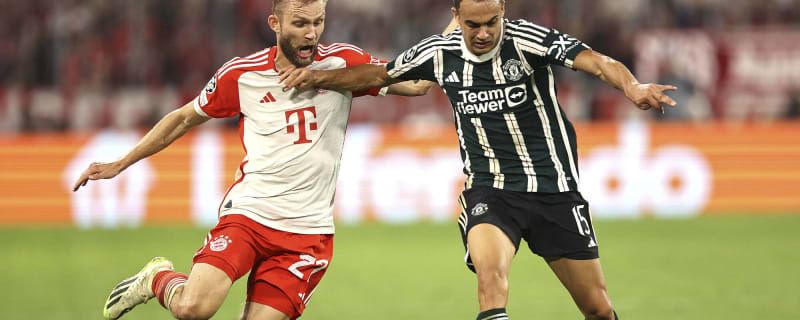 Sergio Reguilon completes medical at Brentford following short loan at Manchester United