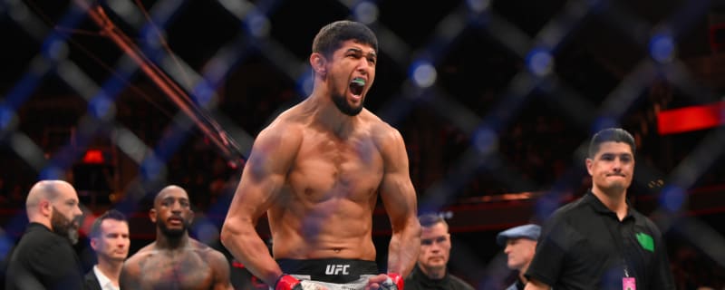 Nursulton Ruziboev returns at UFC Seattle with vicious KO over last-minute underdog