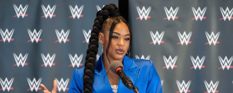 Bianca Belair & Naomi Barely Retain Against Meta Girls on WWE NXT