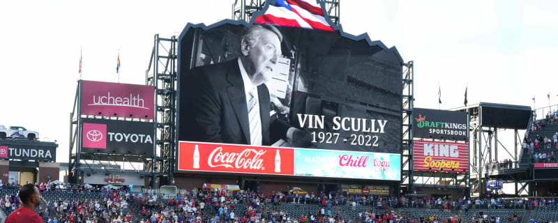 Vin Scully honored with video tribute, banner at Dodger Stadium