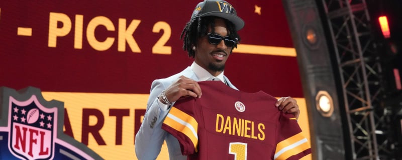 Commanders’ WR Has 1-Word Description For QB Jayden Daniels