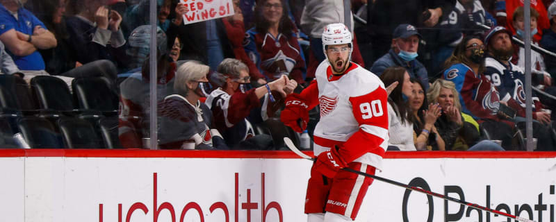 Joe Veleno scores twice and Ville Husso makes 35 saves as the Red Wings  beat the Senators, 5-2 – Daily Tribune