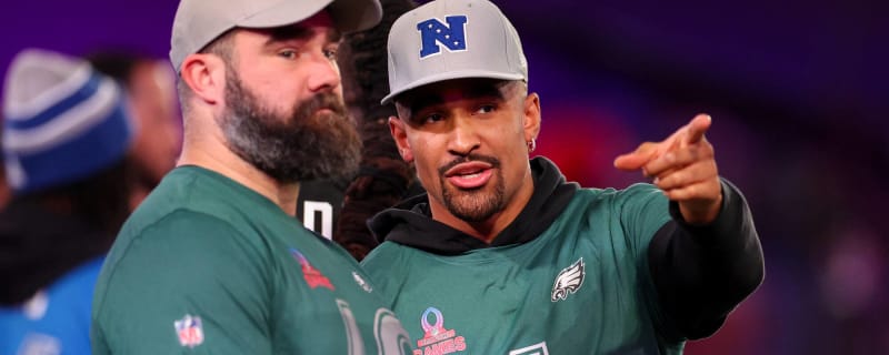 Eagles’ Jalen Hurts Draws Surprising Ranking Among NFL QBs