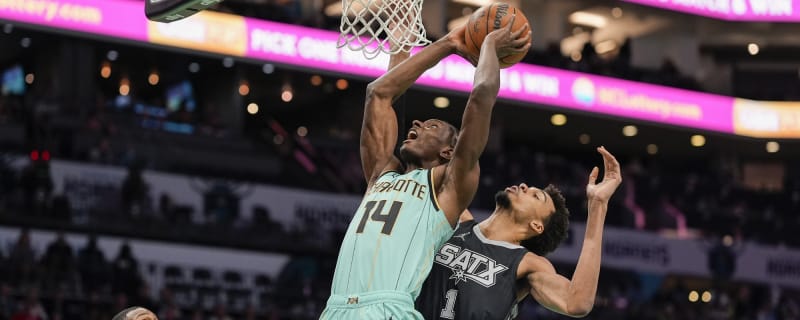 Hornets Sign Moussa Diabate To Three-Year Deal