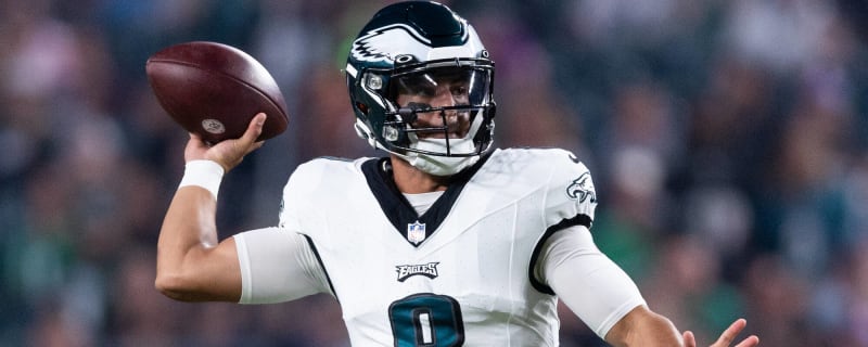 Eagles visit Patriots as QBs and former college teammates Jalen Hurts and  Mac Jones square off