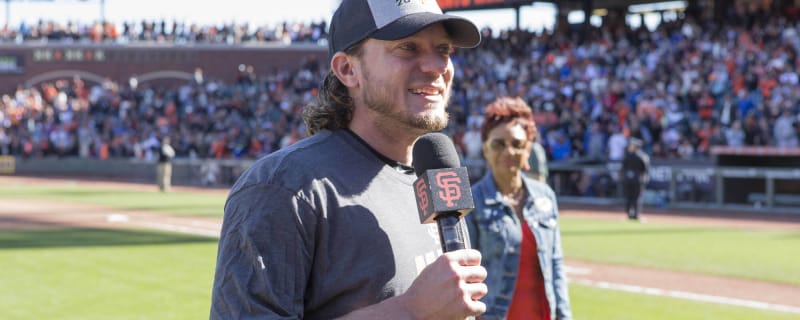 Jake Peavy pitching for the Savannah Bananas, using the actual