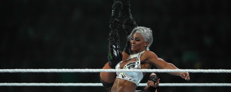 43-year-old star sends serious warning to Bianca Belair after major victory at King and Queen of the Ring; threatens to injure her