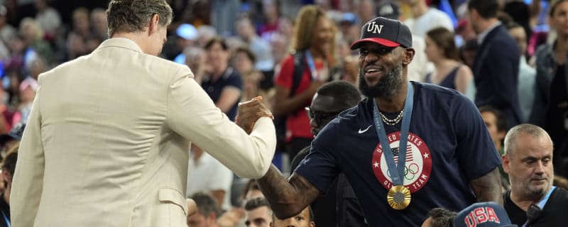 Star-studded audience at USA women vs. France final features LeBron James with gold medal