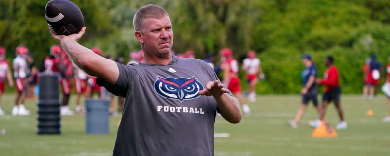 Vikings Add Two To Coaching Staff Including Former NFL QB Charlie Frye