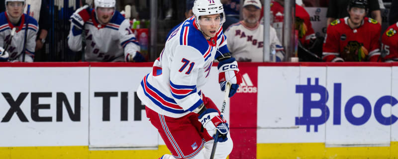 Former New York Rangers forward officially signs new contract with an Original Six organization