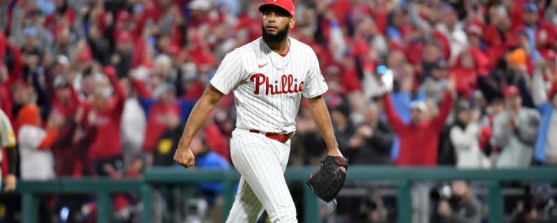 Seranthony Dominguez costs Phillies pitching through rain in Game