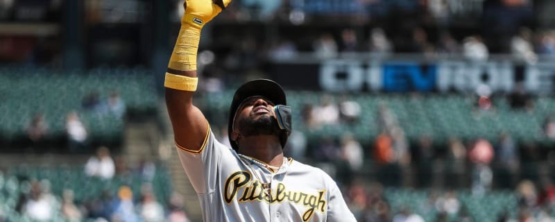 Pittsburgh Pirates' Oneil Cruz (15) celebrates with Rodolfo Castro