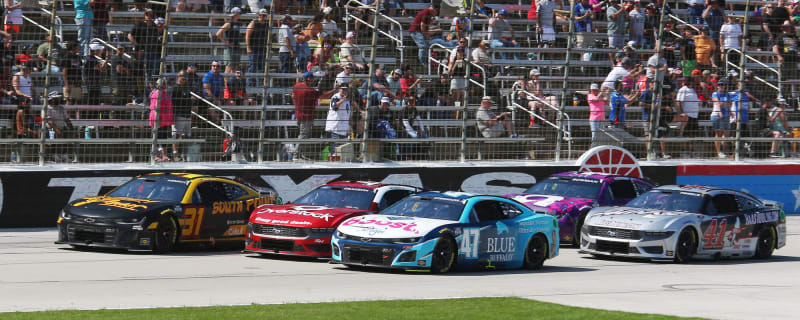 Ricky Stenhouse Jr. climbs into Kyle Busch pit box, parks in his stall after getting wrecked by No. 8 car