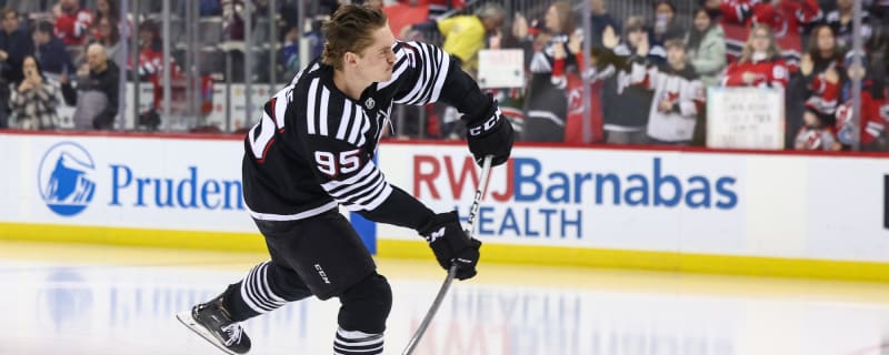 Minnesota Wild re-sign Graeme Clarke to one-year, two-way contract